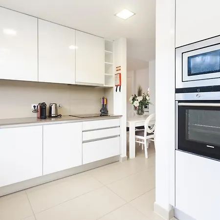 Apartamento Beach&swimming Pool - Elegance&comfort *